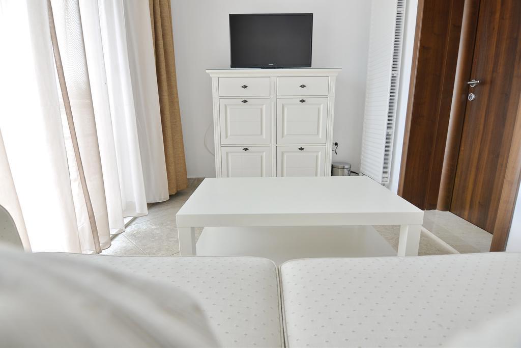 Casa Marina Hotell Ieşelniţa Exteriör bild